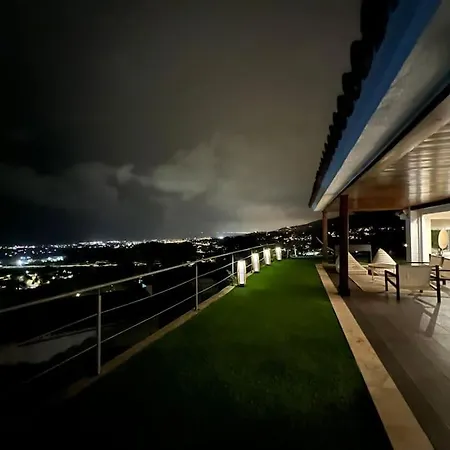Casanova, Casa Con Vista Panoramica A Barcelona Villa *